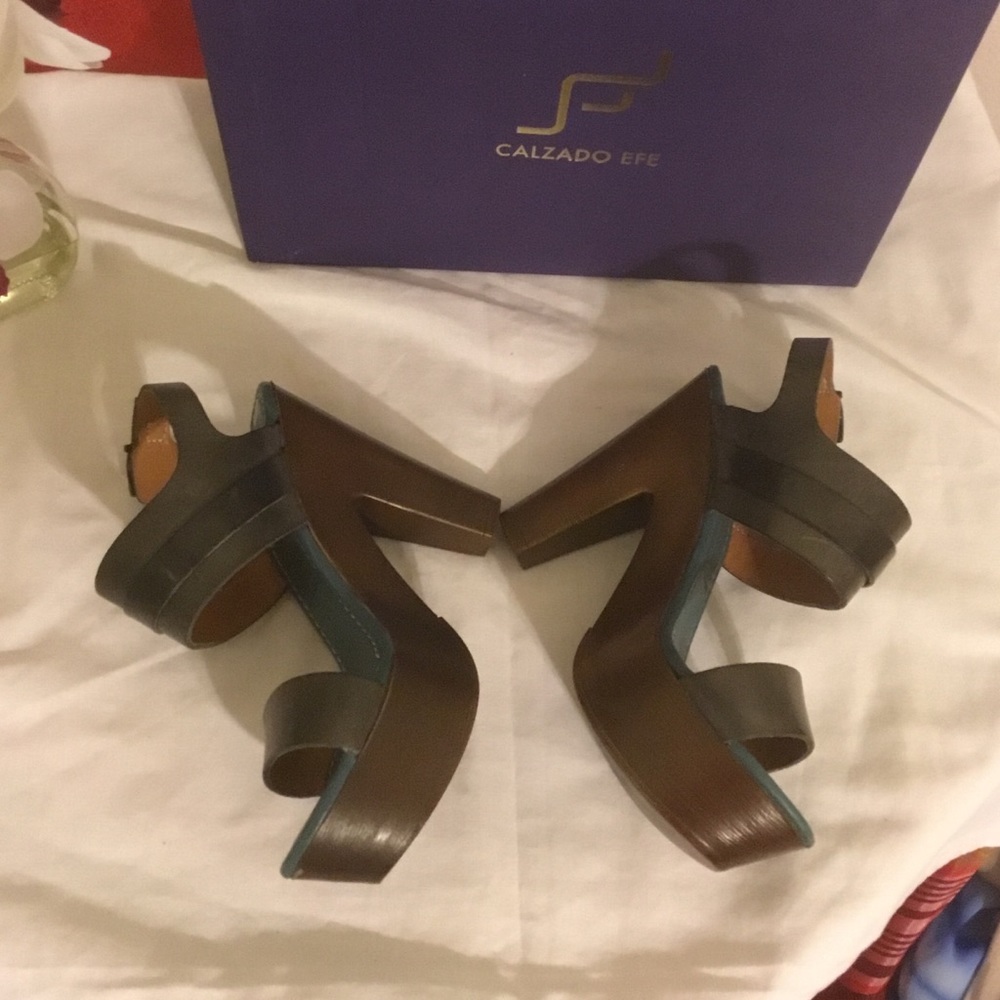 Leather Clogs - Picture 5 of 6